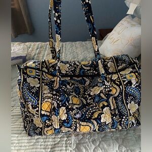 Vera Bradley Large Duffel Bag w/ 1 side pocket